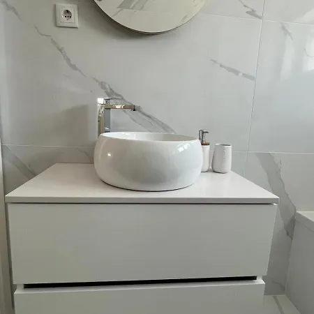 Lux 56 Aveiro *