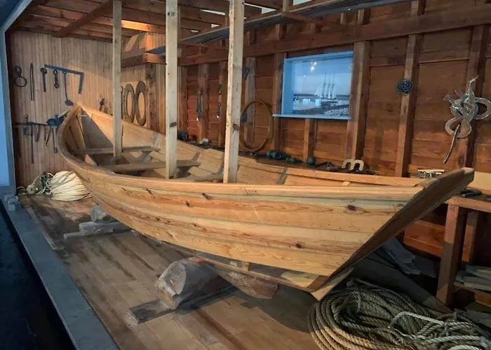 Lux 56 Aveiro Apartmán *